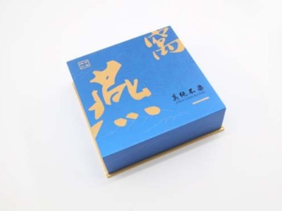 包裝盒定做廠家生產(chǎn)的禮品包裝盒，如此個性化，你被驚艷到了嗎？