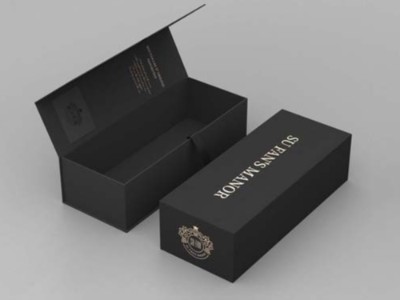 包裝盒定制廠家為您分析，為什么酒盒包裝覆膜后會出現(xiàn)顏色色差？